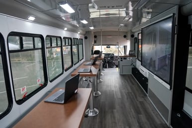 connected-bus-interior-600w
